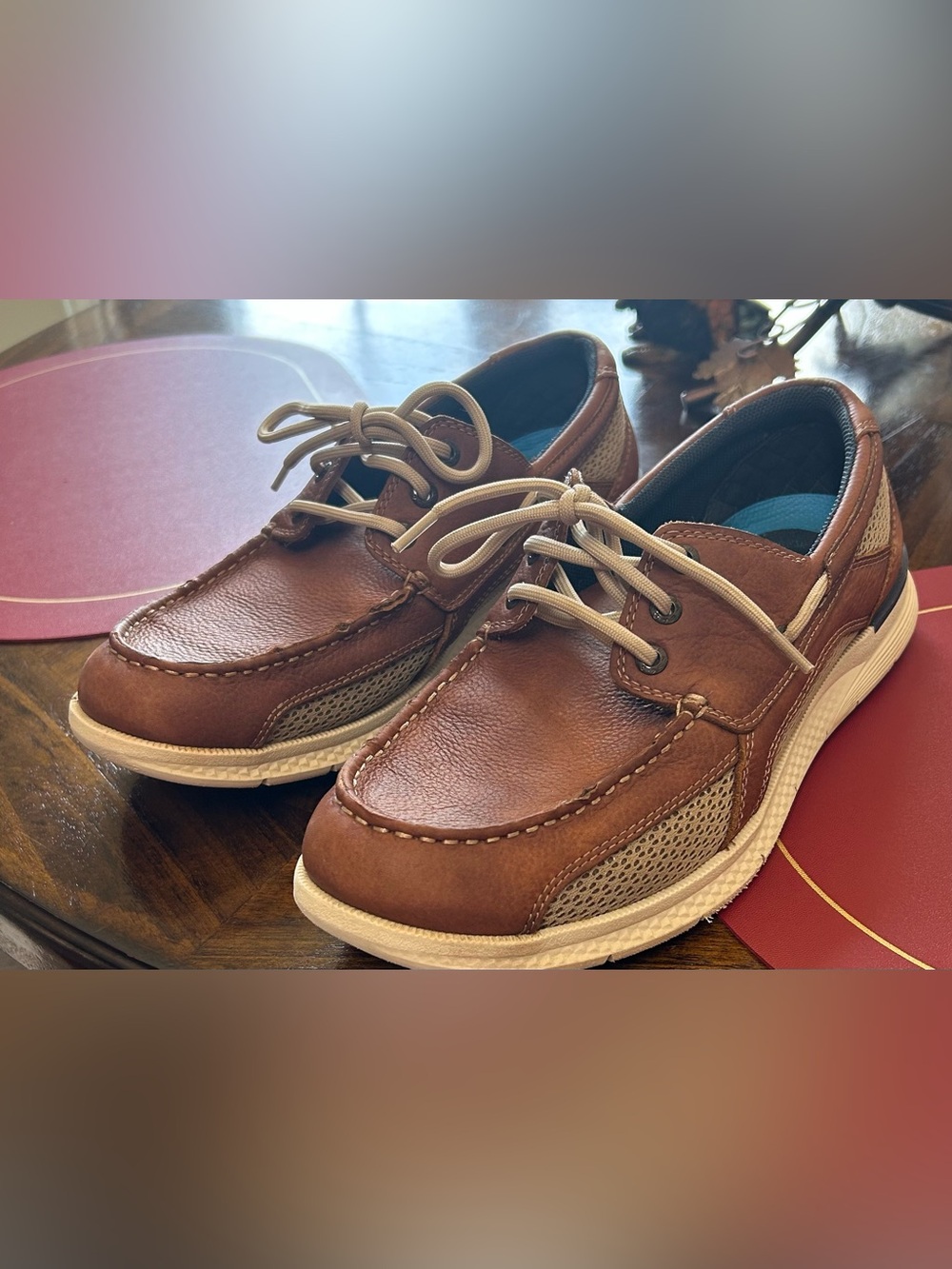 Dockers Brown Leather Boat Shoes with White Soles Size 10M Gently Used